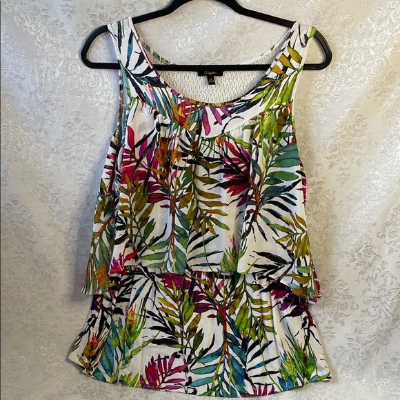 Cupio Tops - NWOT Cupio Multicolor Tropical Leaf Tank Top. Size Medium